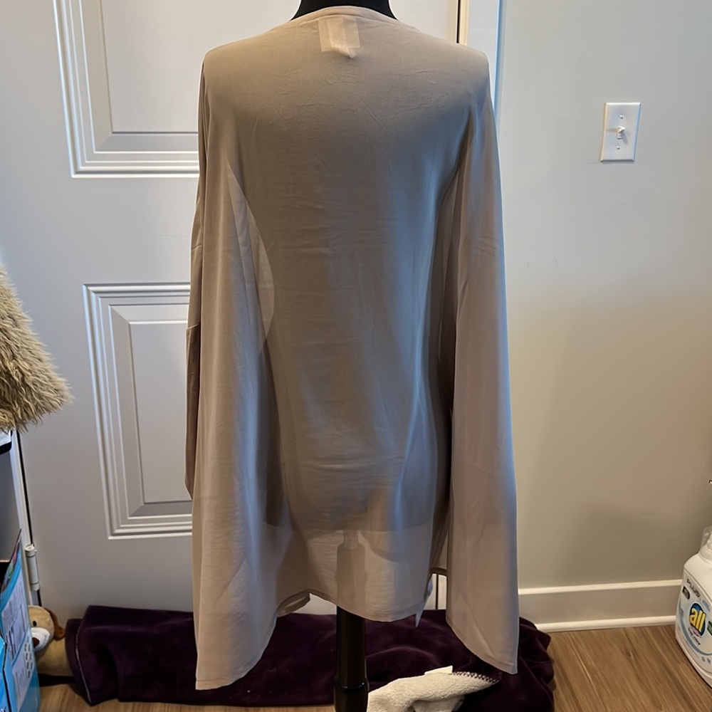 NWOT Marla Wynne Layers cover in Beige. 2x - Picture 8 of 10